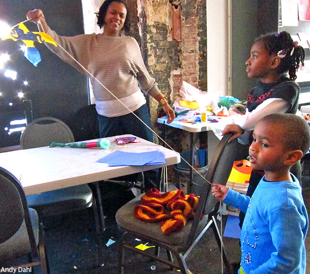 Creative Alliance | Woman and Children crafting at Kerplunk!